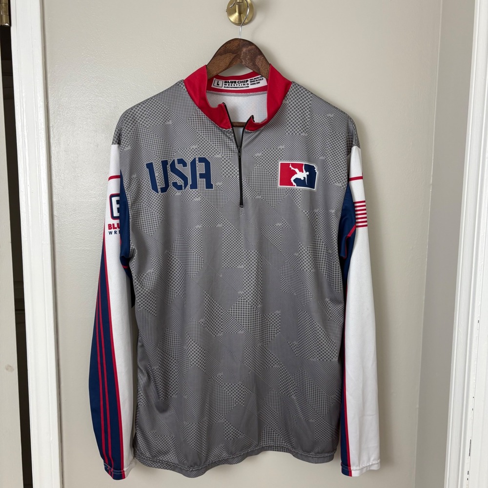 Blue Chip Wrestling Kansas USA Pullover 1/4 Zip shirt Mens Large Grey Red Blue - Picture 2 of 13